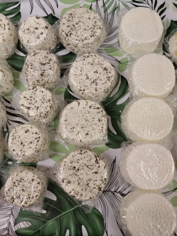 Świeże mleko prosto od krowy